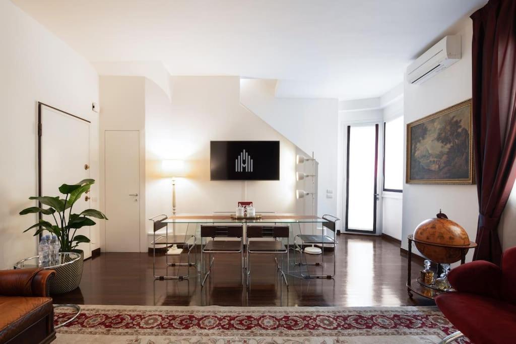 Spiga Duplex Suites By Montenapoleone Living Milano Exterior foto